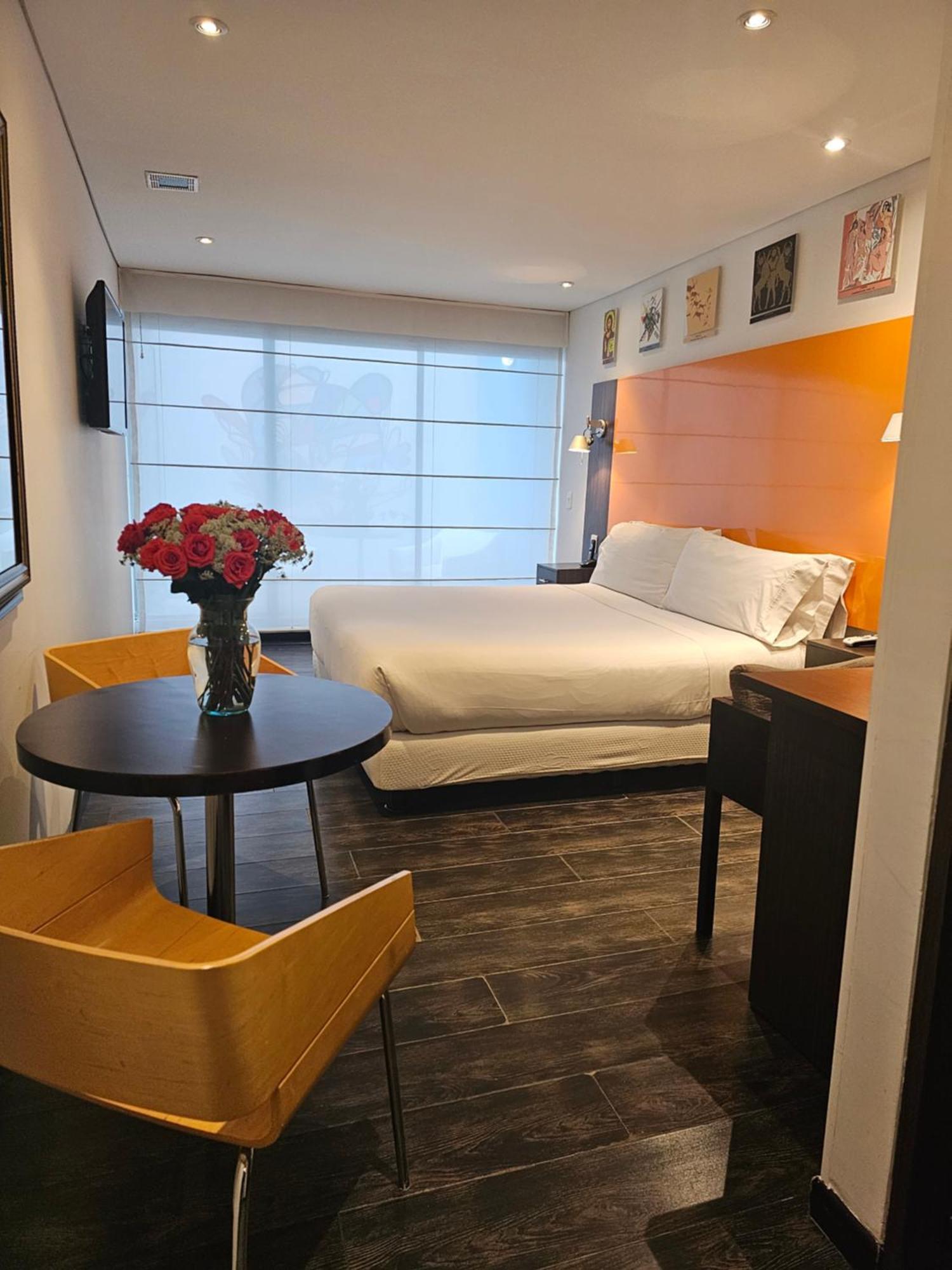 104 Art 4* Bogotá
